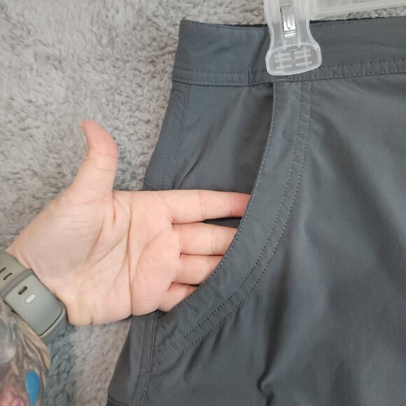 L.L. Bean Womens Skort Size 12 Gray Nylon Pockets Athletic 17" Length Adjustable - Picture 3 of 9